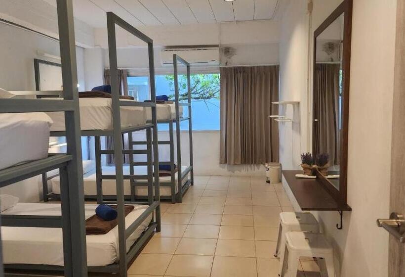 בית מלון כפרי Irest Ao Nang