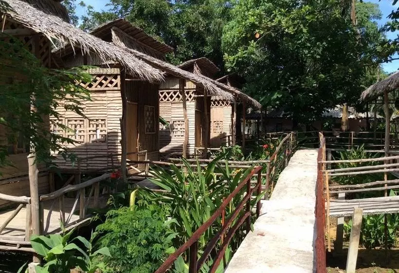 ホテル Lanta Riversand Resort