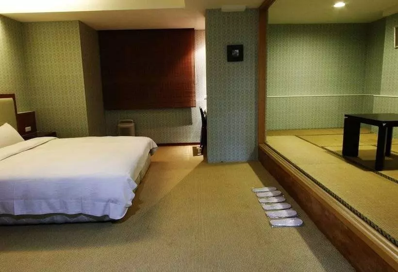 هتل Lovespring House