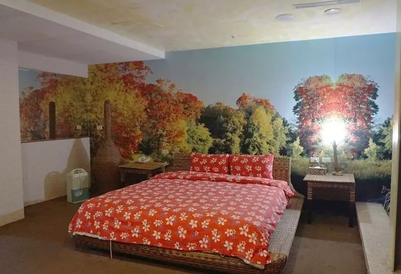 هتل Lovespring House