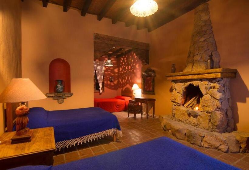 هتل Meson De San Antonio