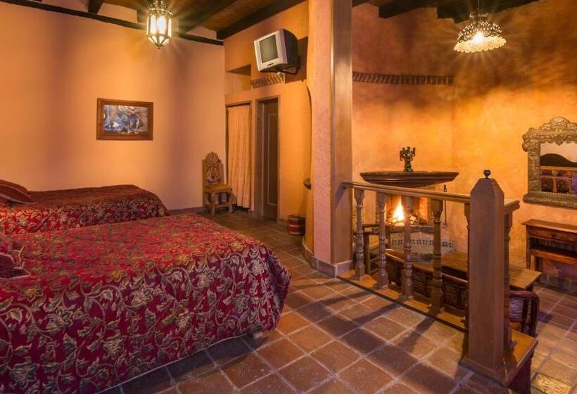 هتل Meson De San Antonio