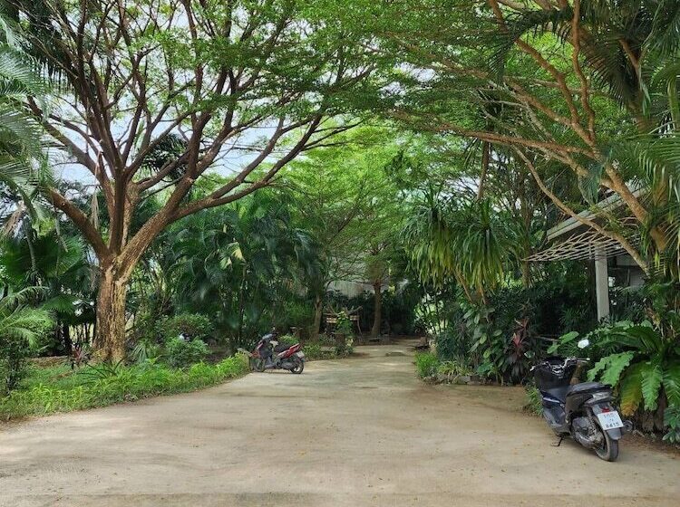 فندق Phukamala Suite