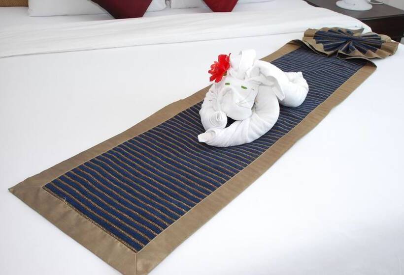 فندق Phukamala Suite