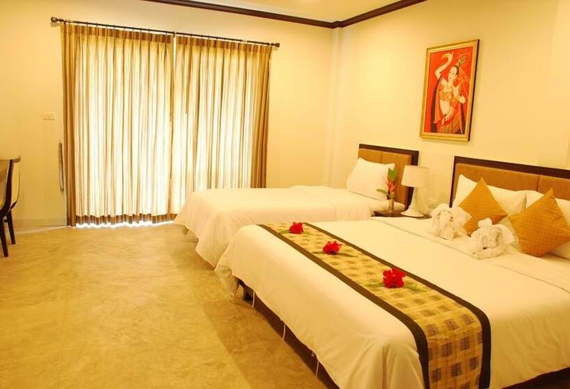 فندق Phukamala Suite