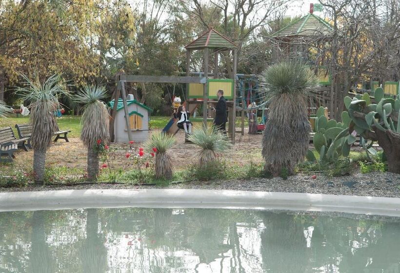 בית מלון כפרי Seven Maze Charming House