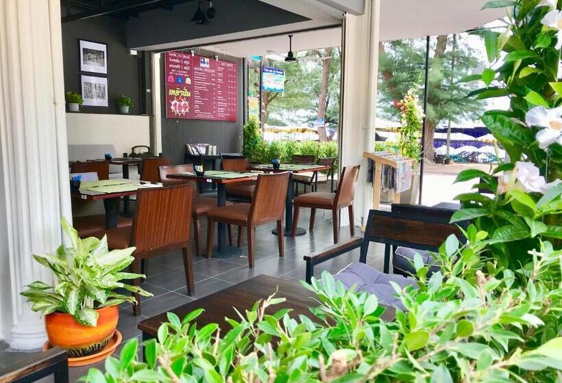 בית מלון כפרי The Beach Cha Am Guest House