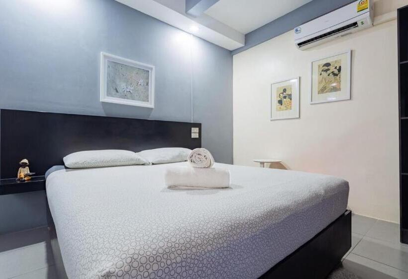 בית מלון כפרי The Beach Cha Am Guest House