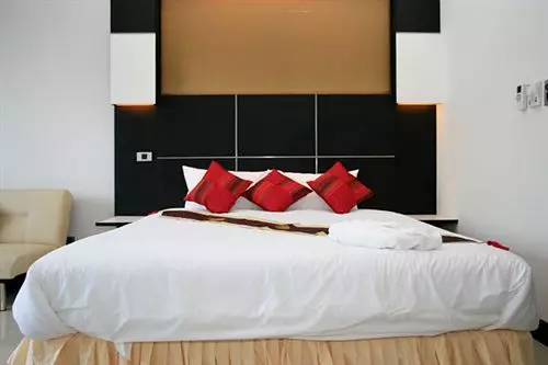 Отель The Idol Boutique Resort & Villa