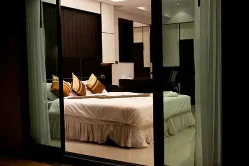 Отель The Idol Boutique Resort & Villa