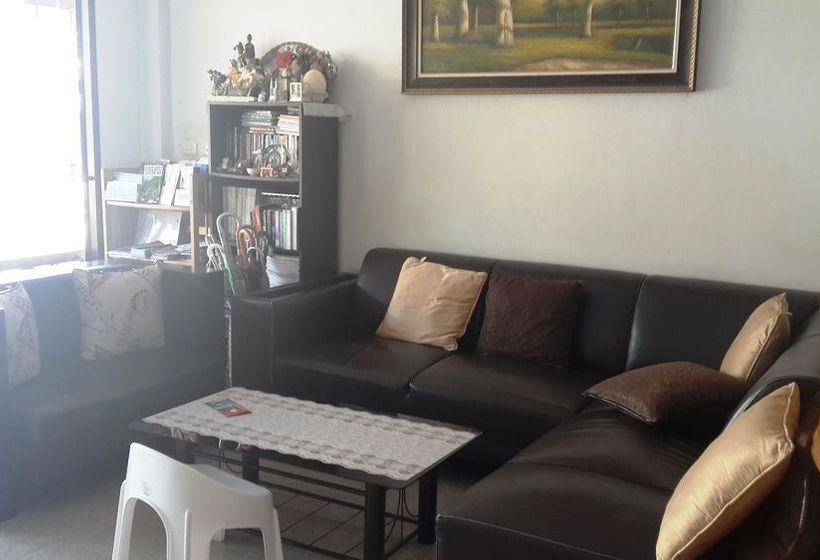 בית מלון כפרי The New Villa