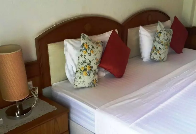 Hotelli The New Villa