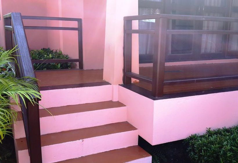 בית מלון כפרי The New Villa