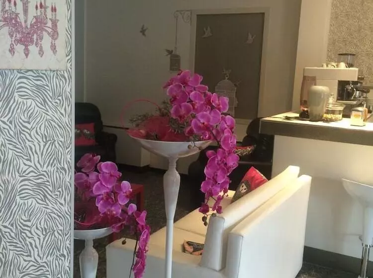 Отель Vela D'oro