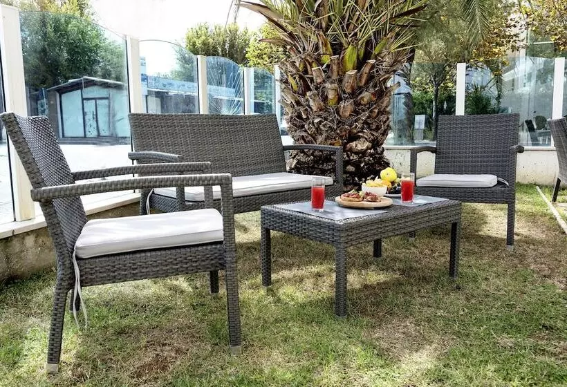 Отель Vela D'oro