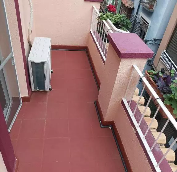 ユースホステル Residencial Art Brut