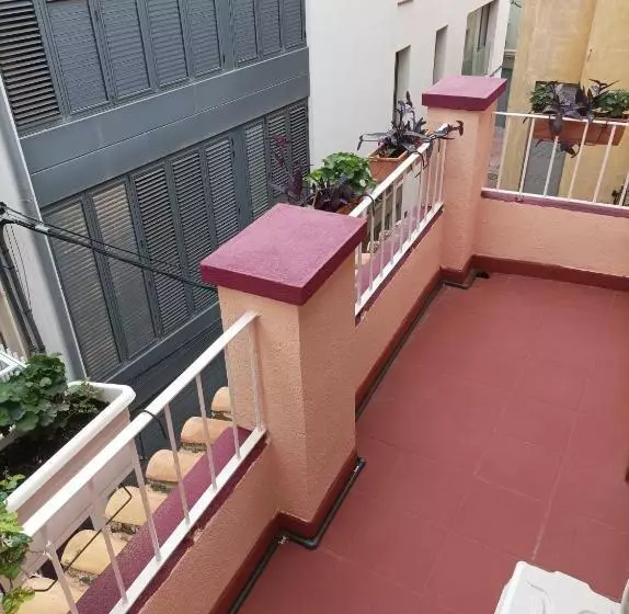 ユースホステル Residencial Art Brut