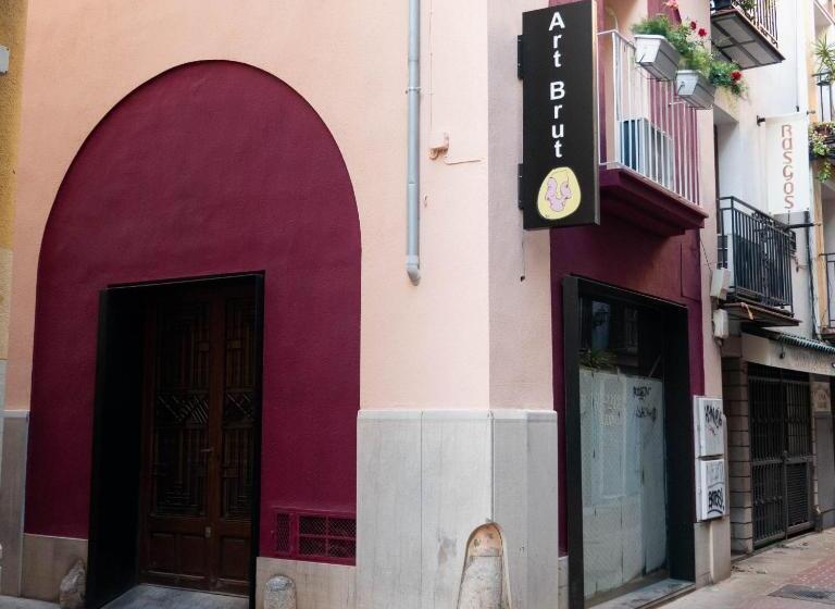 هاستل Residencial Art Brut