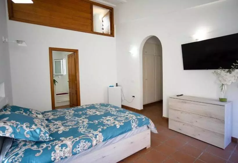 ユースホステル Residencial Art Brut