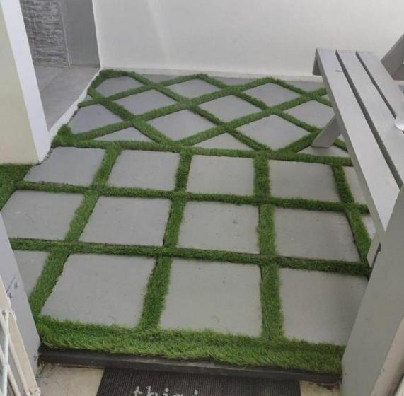 تختخواب و صبحانه Blue Royalty