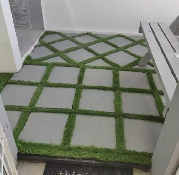 تختخواب و صبحانه Blue Royalty