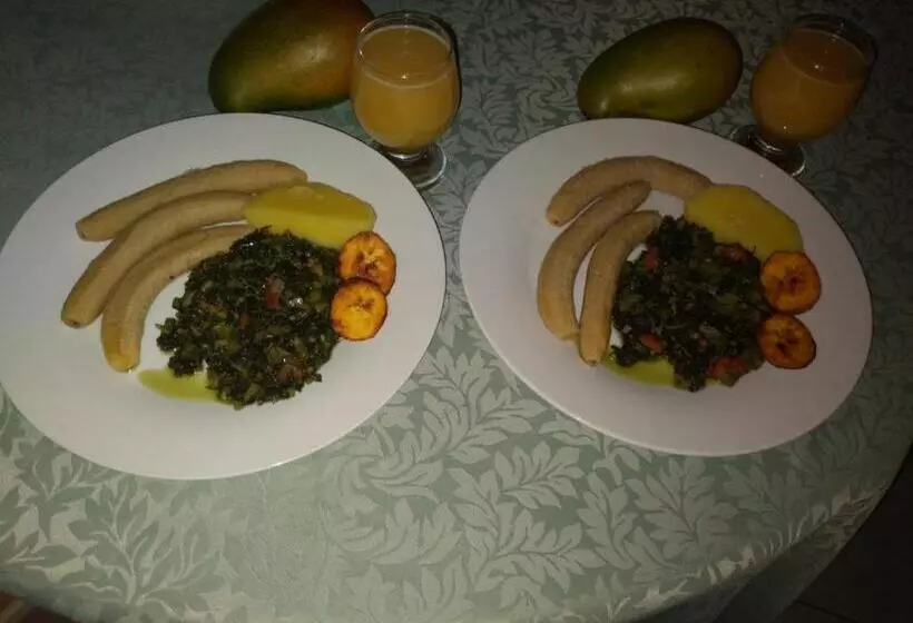 تختخواب و صبحانه Blue Royalty