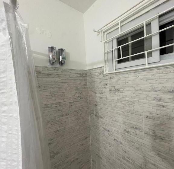 تختخواب و صبحانه Blue Royalty