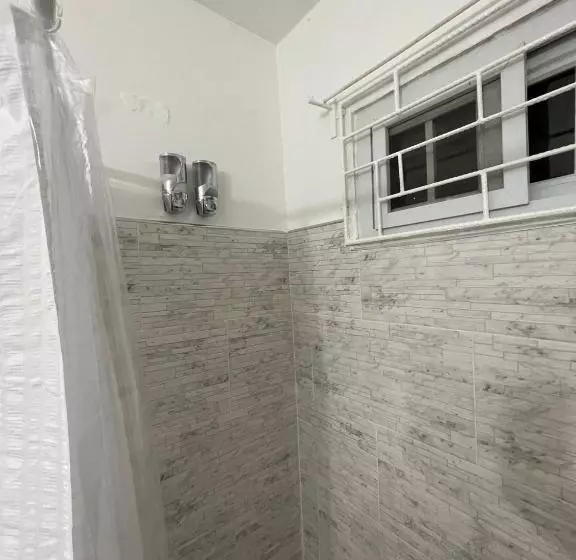 تختخواب و صبحانه Blue Royalty