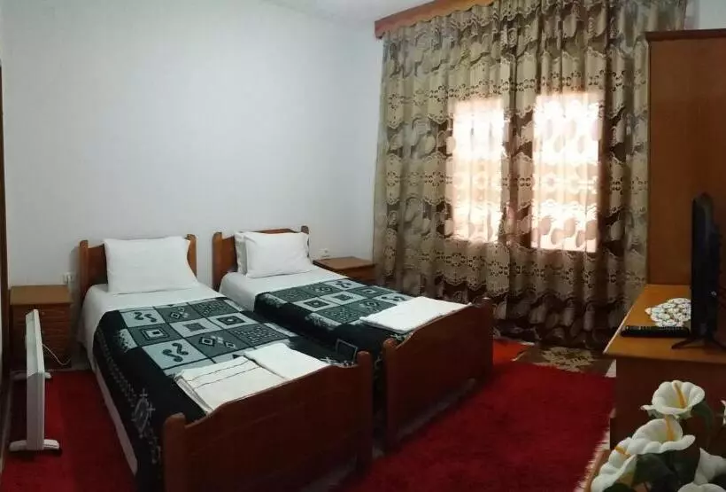 ベッドアンドブレックファースト Camping & Guest House Herges