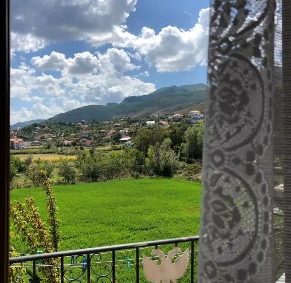 ベッドアンドブレックファースト Camping & Guest House Herges