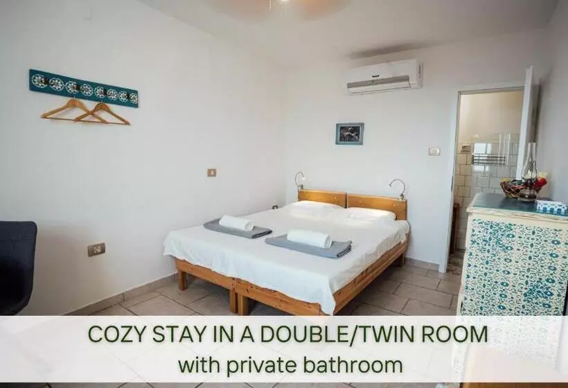 تختخواب و صبحانه Guesthouse Kamniti Rob
