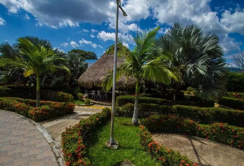 ホテル Centro Recreacional Y Turístico El Alcaraván