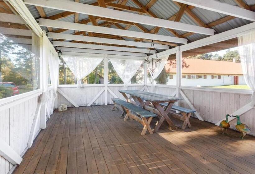 هتل Ratsu Turismitalu