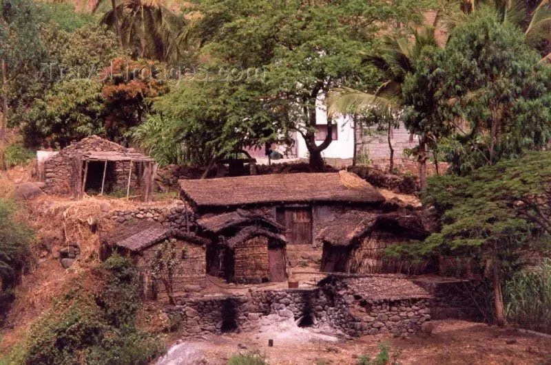 هتل São Jorge Village