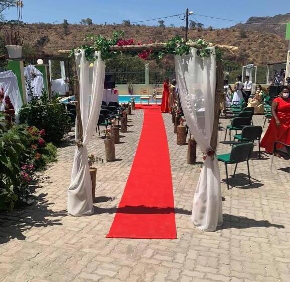 هتل São Jorge Village