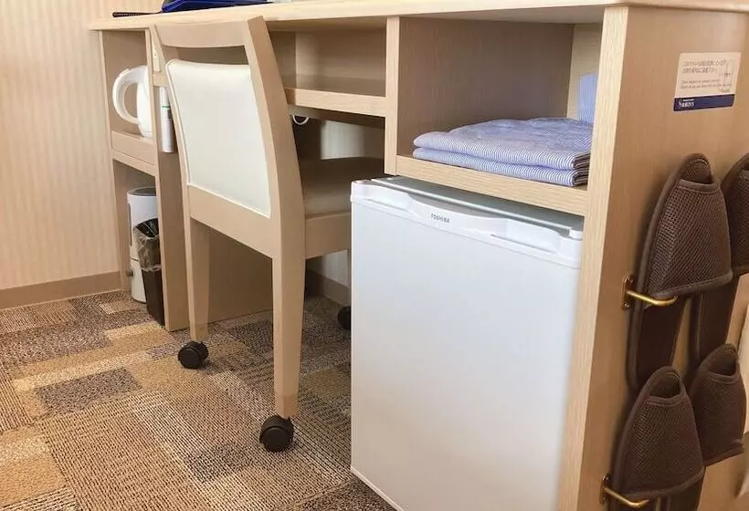 Hotelli Toyoko Inn Oyamaeki Higashiguchi No.2