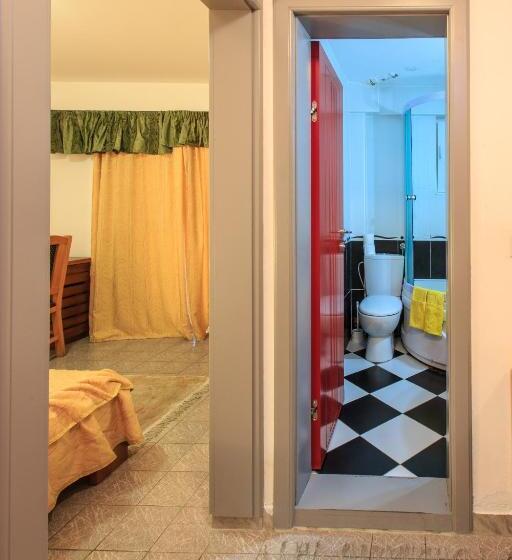 هتل Vila Castello