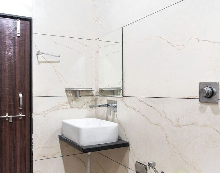 Jmc Hotel G9 Pithampur