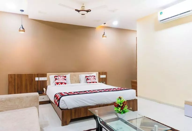 Jmc Hotel G9 Pithampur