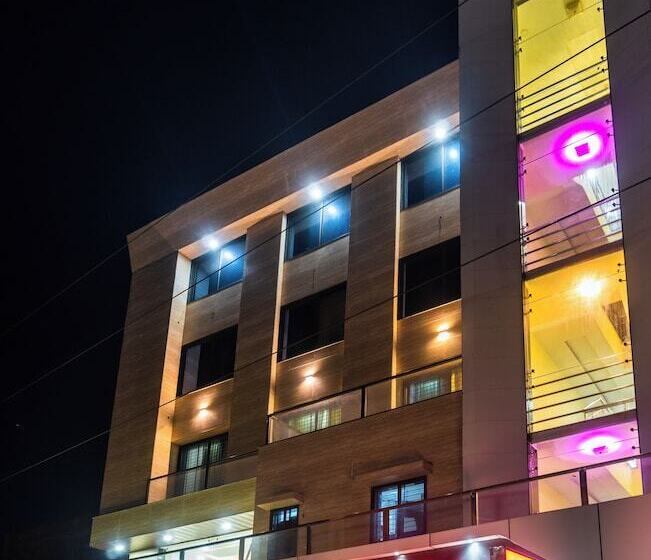 Jmc Hotel G9 Pithampur