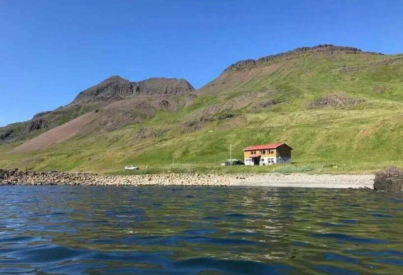 پانسیون Bergistangi Guest House