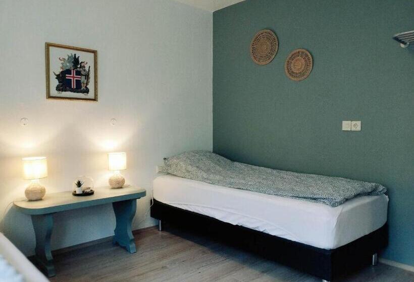 پانسیون Bergistangi Guest House