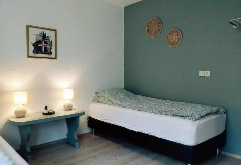 پانسیون Bergistangi Guest House