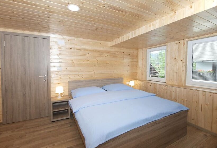 پانسیون Zotlar House