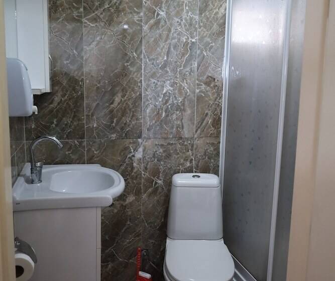 Demi̇r Otel Restaurant