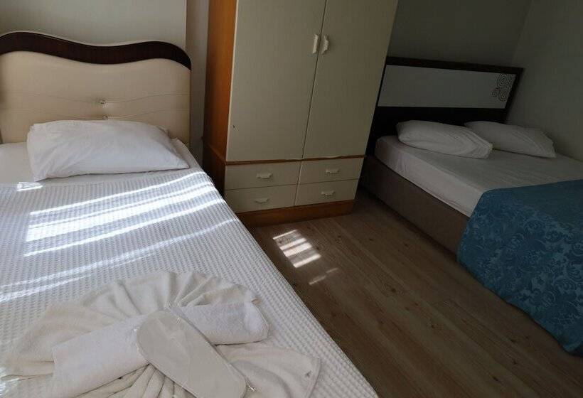 Demi̇r Otel Restaurant