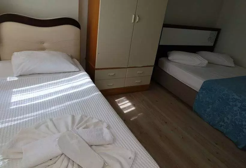 Demi̇r Otel Restaurant