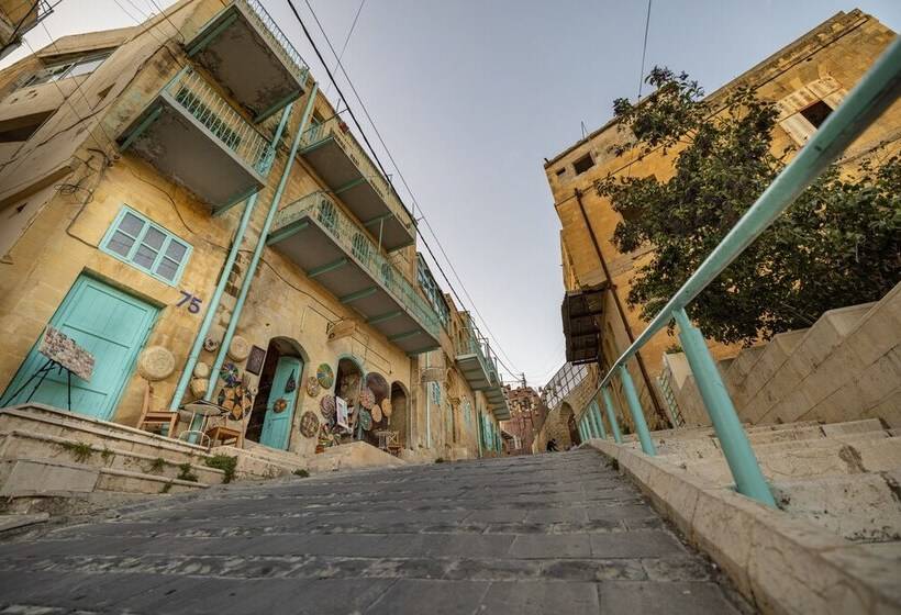 هتل Jordan Heritage Madhafa