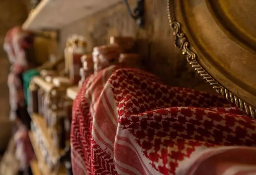 هتل Jordan Heritage Madhafa