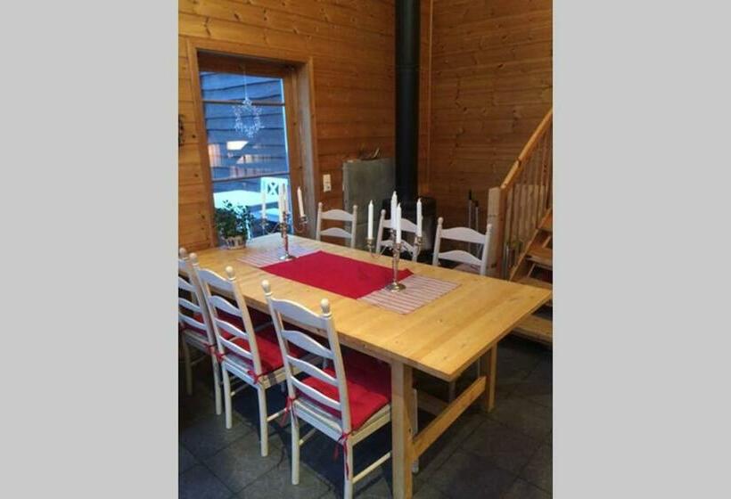 בית מלון כפרי Skjerping Gårdshus